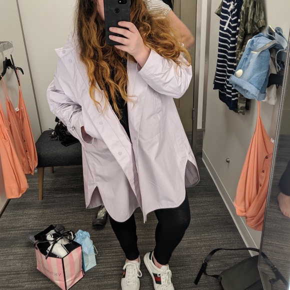 Meet your Posher, Lauren - Picture 3 of 3